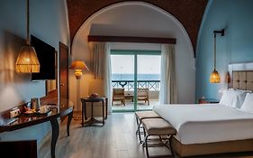 أكاسيا بيتش